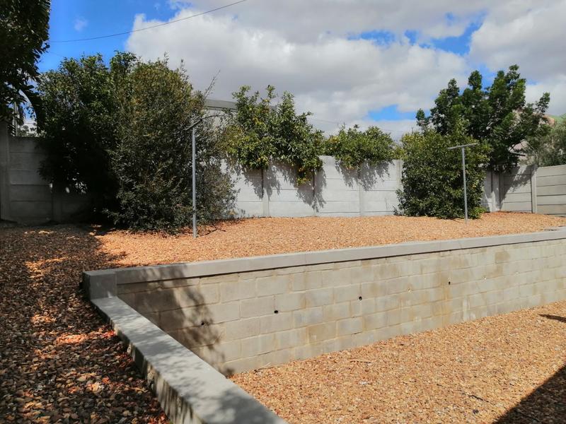 To Let 3 Bedroom Property for Rent in Dalsig Western Cape